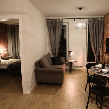 קרקוב Concept Red Apartment מראה חיצוני תמונה